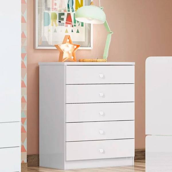 Cômoda Infantil 5 Gavetas MDP com Puxadores ABS Bala de Menta Henn — foto do produto em fundo branco